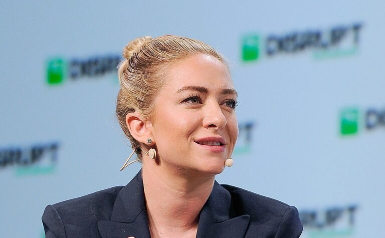 Bumble : Whitney Wolfe Herd Becomes The World’s Youngest Self-made Woman Billionaire.