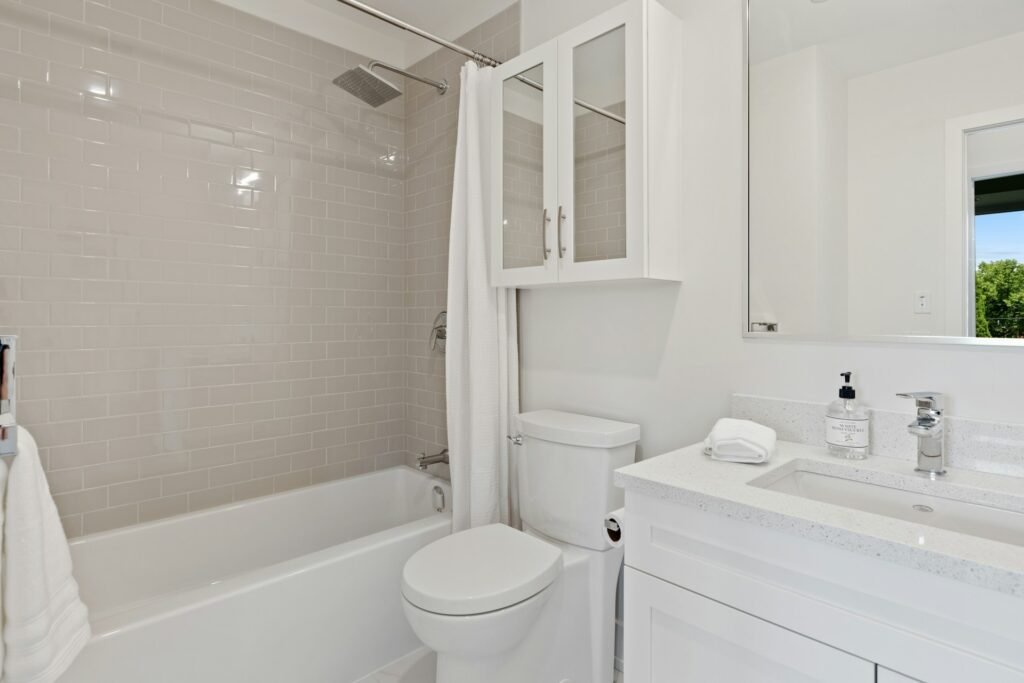Maximizing Your Shower Experience: Why a High-Pressure Shower Head Is Essential for Busy Professionals