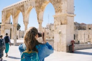 hoptraveler.com