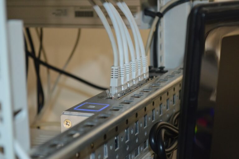 Comprehensive Guide to UPS Systems for Business Resilience