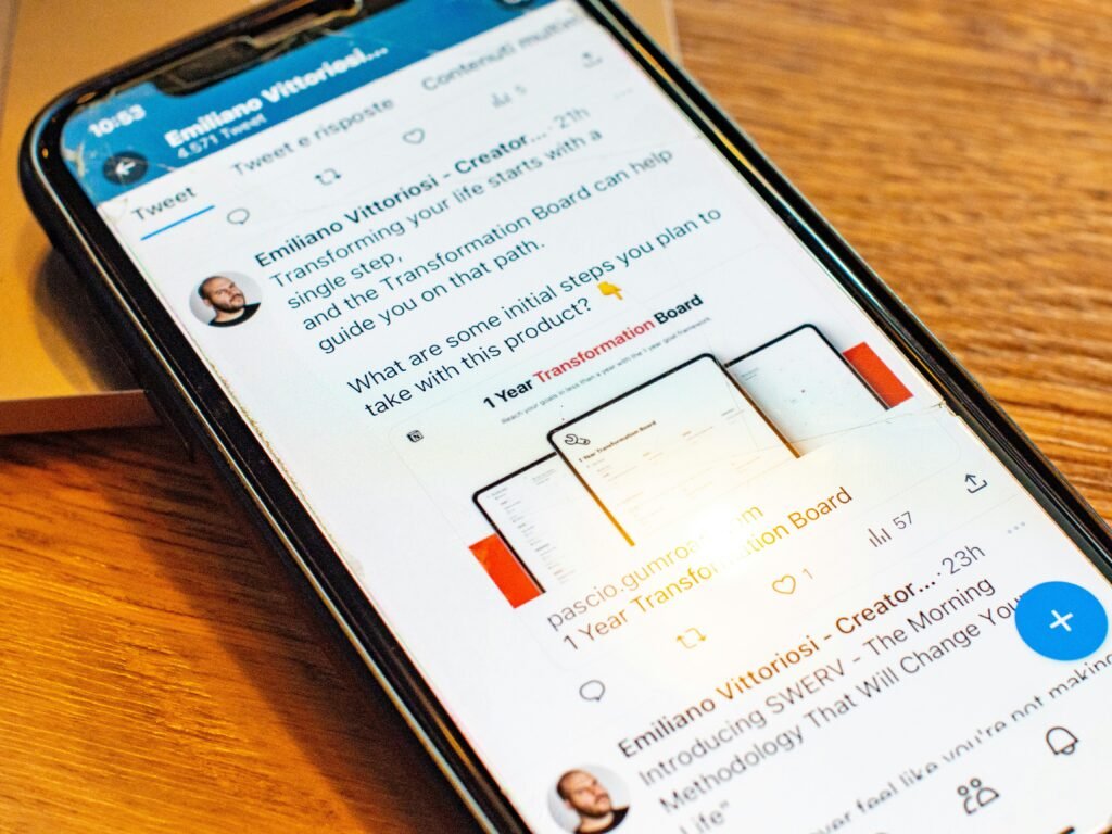 Seekde From Search to Discovery