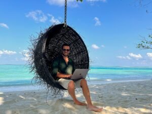 Digital nomad working remotely in Chiang Mai Thailand 2026 – fast internet and affordable lifestyle