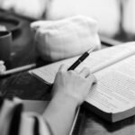 How to Write a Book- The Complete Guide to Writing Your First Book (With and Without AI)