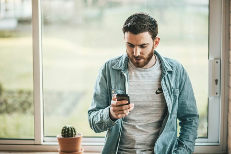 What Does YNS Mean in Text? Must Know Before Responding