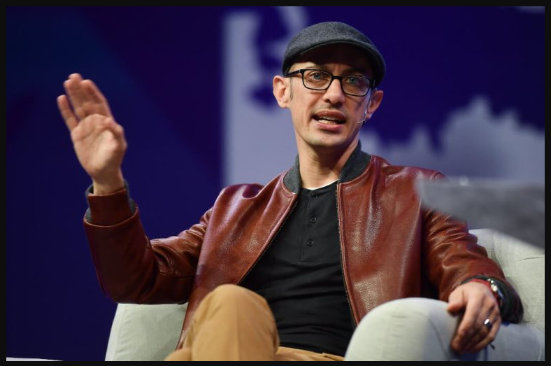 Shopify's E-Commerce King- Is Tobi Lütke's AI Commerce Vision Actually Crushing Amazon — Or Just Surviving Next to It?