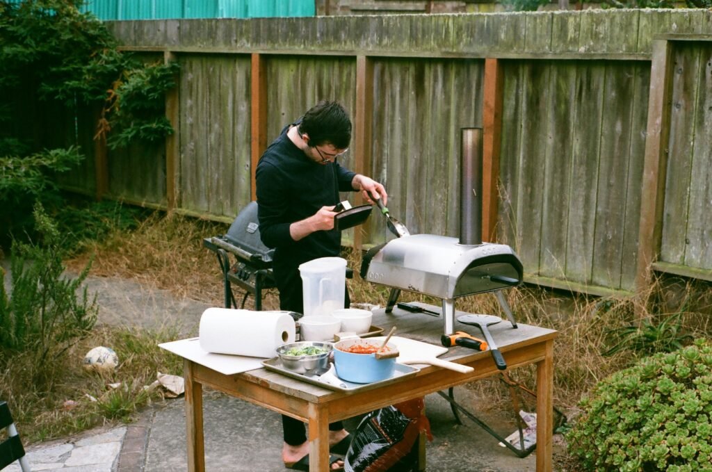 Solar Ovens Harnessing the Power A Guide to Sun-Cooking